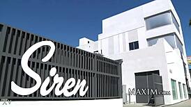 avril lavigne claims 2010 goddess tournament crown in canada