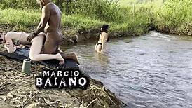 hey you watching sexo ao ar livre by the river i got two hotties sucking then creampied eliane furacao lorrany exotica