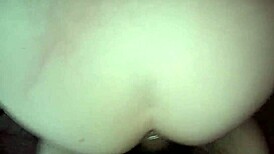 mi hermanastra argentina tetona se pone en perrito y recibe verga enorme