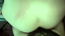 mi hermanastra argentina tetona se pone en perrito y recibe verga enorme