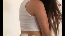 Whoa this bigo latina from youtube got me hooked 😍🔥 webcam vibes