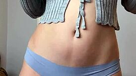 Damn, this cute petite teen maiskii fingers and toys to loud orgasm!