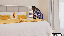 anna claire clouds pounds her wife's pussy after sloppy licking session