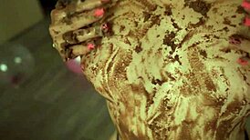 Perfect Ass Girl Crushes Cake Sensually