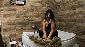 Milfycalla Pees in Bathtub Wearing Fur Coat and Pantyhose Tease