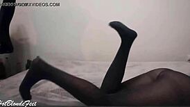 Miley Grey's Sexy Legs In Nylons Tease Perfectly