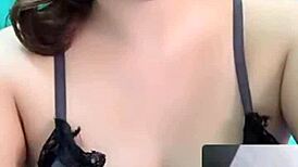 BIG TITS Bouncing Live on Bigo!