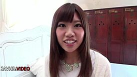 chisa hoshino's shaved teen pussy pounded hard from both ends at once 😩💦🍆🔥