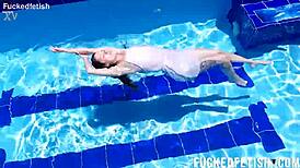 how does yessica bunny's wet shaved pussy look post contractions underwater?