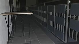 ansima strusciandomi sul culo fino a sborrare duro sul suo viso... cazzo italiano enorme