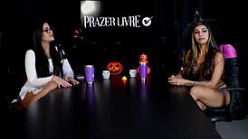 Tamanho Nao E Documento Shares Exhibitionism Life and Favorite Fuck Spots - Casal Fada Prazeres Sheer Red Halloween