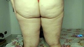 milf's shaved pussy buzzes wildly with vibrator craving creamy fill-up