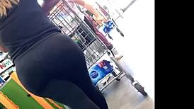 voyeur spies massive jiggling big ass nalgona shaking