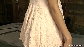 NATURAL BUSTY SERENA ALI FUCKS MACHINE HARD SQUIRTING