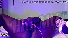 hey slutty milf wanna watch me vibe my wet pussy solo full vid?