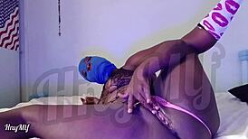 hey slutty milf wanna watch me vibe my wet pussy solo full vid?