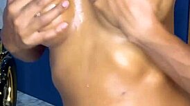 omg this lil colombian puta shakes ass masturbates cums so hard 😩💦