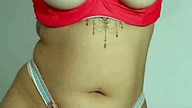 She fingers her pussy hard while twerking ass on video call close-up