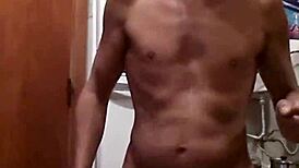 Masterful solo masturbation session unfolds smoothly