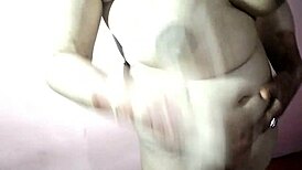 Homemade Full Nude Reveals My Sexy Girlfriend's Huge Natural Tits and Milky Curves