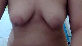 Chubby amateur's trimmed pussy tempts with creamy deal