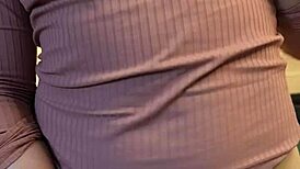 Chubby Blonde Housewife Hits Mind-Blowing Orgasm with Womanizer Vibrator Close-Up