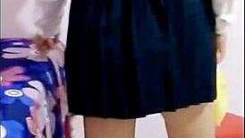 mi sobrina con faldita corta... por fin la cojo casero!!