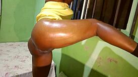 Curvy muscular bodybuilder masseuse big ass bent over doggystyle quickie foreplay