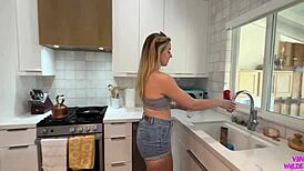 Holy fuck, cheating game wins me pounding girlfriend's hot roommate!