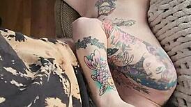 Lotsoffun29's Wand Blowjob Ignites Deep Moaning Orgasm