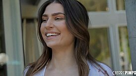 Kamryn's teasing kisses lead to intense doggystyle and missionary bliss