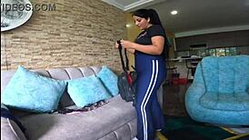 i finally see my stepsister after so long squeezing that white booty she changed quick