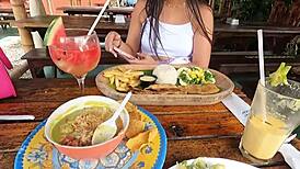 Invito Tinder Date to Eat Then Pay with Her Tight Pussy Creampie Finish