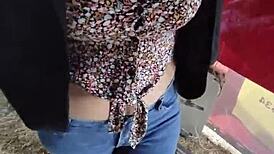 i payed this luchona mommy to jerk me off completly for her gifts ya know