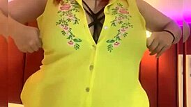 Madura BBW Wife Licks Tits and Ass in Kitchen