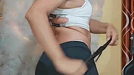 check out this hot transexual rica blanca