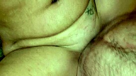 i'm ms paris i luv cum splattered on my pussy so much!!