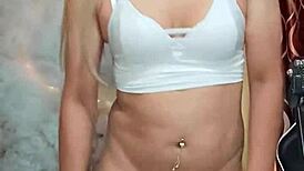 check out this hot transexual rica blanca