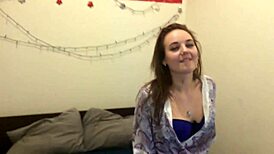 diana 19 fingers pussy hard for stepbrother!