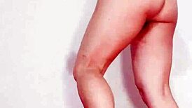 madrastra latina colombiana masturba cameltoe gigante en leggings para hijastro mojada