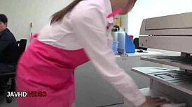 Chihiro Akino's Jaw-Dropping Blowjob Ends in Gushing Office Creampie