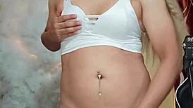 check out this hot transexual rica blanca