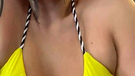 i was all sweaty n soaked at copacabana gym... my wet pussy fulla salt n gaping wide!