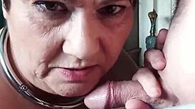 Seance uro et pipe pour chienne marie bound toilet slave facial cumshot