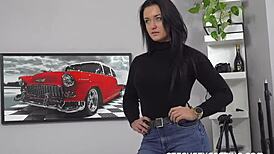 Exquisite brunette gets hardcore shagged after handjob interview casting