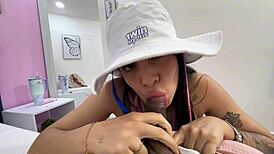 mi padrastro me folla duro en mi habitación tatuada colombiana sexy termina con leche facial