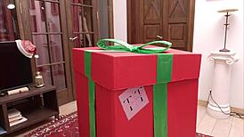 elf-girl's glory hole gets presented in mmf group pounding action