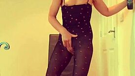 Explosive Standing Orgasm! Tiny British Milf Lilithalgol in Bodystocking Heels Insertion