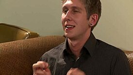 Bubble butt ebony secretary pounded by boss white cock?