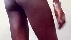 irresistible urge to finger in bed